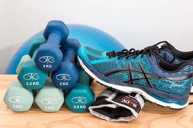 dumbbells-2465478_640 dumbbells-2465478_640